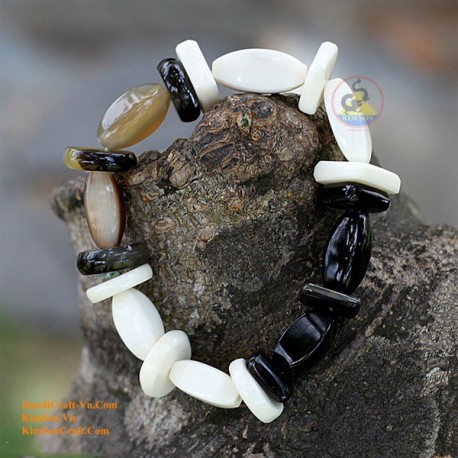 Natural circle horn necklace - Model 0009