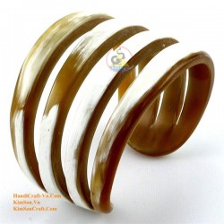 Natural circle horn necklace - Model 0009