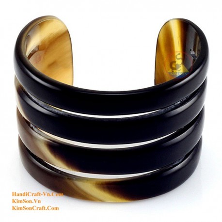 Natural circle horn necklace - Model 0009