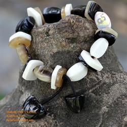 Natural circle horn necklace - Model 0009