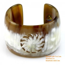 Natural circle horn necklace - Model 0009