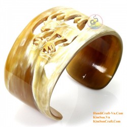 Natural circle horn necklace - Model 0009