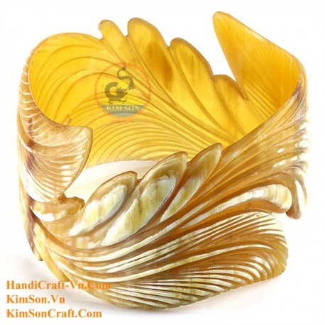 Natural circle horn necklace - Model 0009