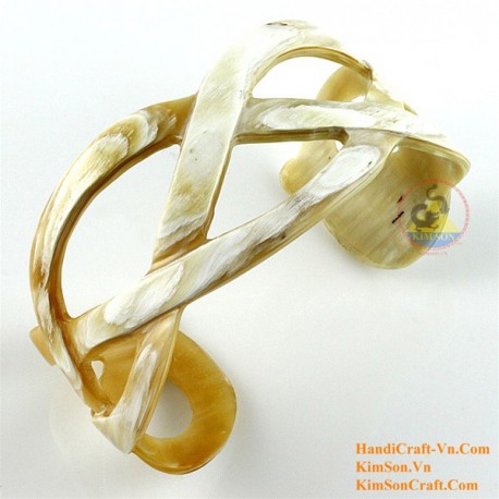 Natural circle horn necklace - Model 0009