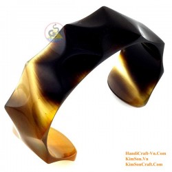 Natural circle horn necklace - Model 0009