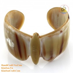 Natural circle horn necklace - Model 0009