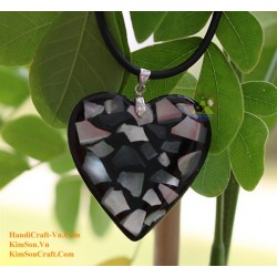 Exquisite Handmade Natural Shell Pendant Necklace