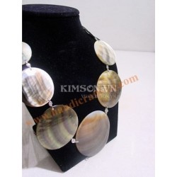 Necklace 7 circles brown mother-of-pearl