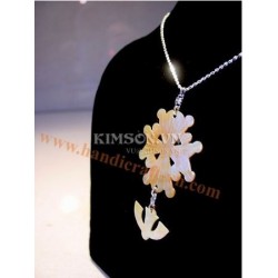 Pendant huguenot cross and silver chain, golden mother of pearl